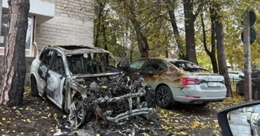 В Кишинёве сгорел Porsche Cayenne: огонь повредил и соседний автомобиль