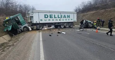 Смертельное ДТП в Сорокском районе: водитель погиб, пассажирка в тяжёлом состоянии