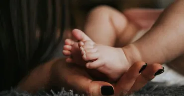 O femeie din Australia a născut copilul altei familii din cauza unei erori în timpul fertilizării in vitro