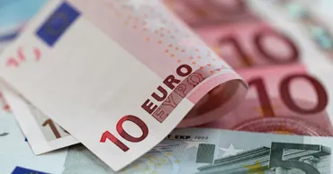 Curs valutar 20 august 2026: Cât valorează un euro și un dolar