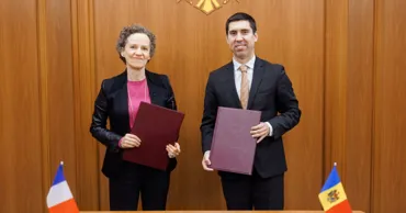 Moldova și Franța lansează programe de stagii pentru tinerii specialiști