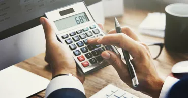 Sistemul de deduceri aplicate de angajatori va fi simplificat prin stabilirea unui plafon de 10%