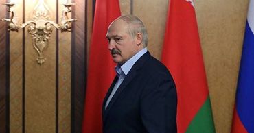 Лукашенко поручил чиновникам "зацепиться на рынках".