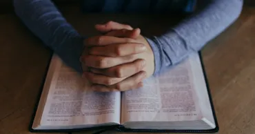 Escrocii din Brazilia au vândut rugăciuni miraculoase generate de inteligența artificială