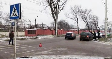 Accident la Bender: O fată, lovită de o șoferiță care depășea un troleibuz