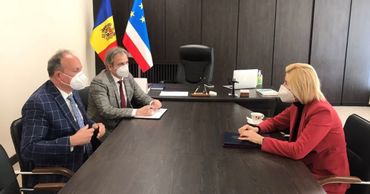 Башкан Гагаузии и посол Румынии обсудили вопросы сотрудничества.