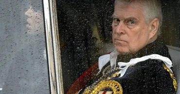 Fostul prinț Andrew ar fi fost dat afară din reședință după apariția unor noi detalii în dosarul Epstein
