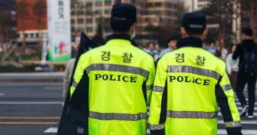 В Сеуле появилась полиция тишины против раздражающих разговоров туристов