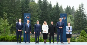 Zelenski anunță lansarea Carpathian 8, o inițiativă ce reunește opt state din regiune