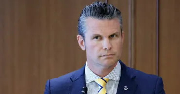 Хегсет: Ни одно судно не пройдет Ормуз без разрешения Вашингтона