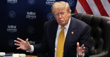 Трамп угрожает прекратить передачу Украине разведданных из-за ударов по НПЗ