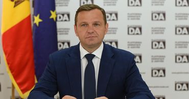 Председатель партии "Платформа DA" Андрей Нэстасе.