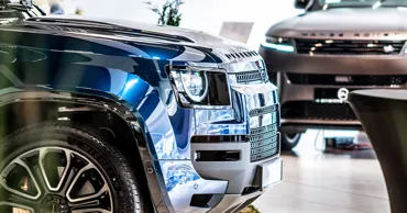 Land Rover: Эстетика мощности и формы - Defender OCTA и Range Rover Sport SV Ⓟ