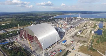 ФРГ обещает выделить 50 млн евро на ремонт арки над ЧАЭС
