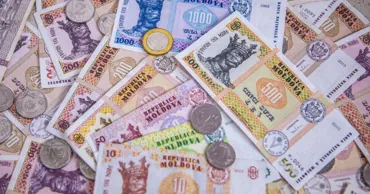 Economiile se lasă greu făcute: Doar una din cinci gospodării a pus bani deoparte
