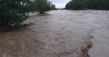 Risc de viituri pe râurile mici: A fost emis Cod Galben hidrologic