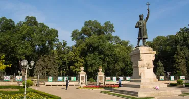 Четыре компании подали заявки на реконструкцию парка "Штефан чел Маре" в Кишинёве