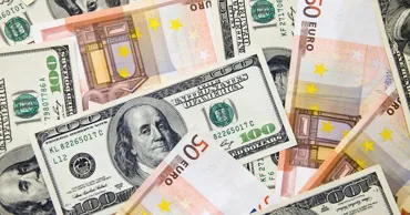 Curs valutar 17 iunie 2026: Cât valorează un euro și un dolar