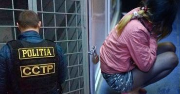 Задержаны две молдаванки, вербовавшие девушек для занятия проституцией в Греции. Фото: Point.md.