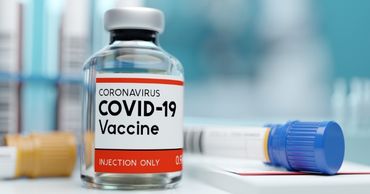 Цена разрабатываемой Sanofi и GSK вакцины составит менее €10.