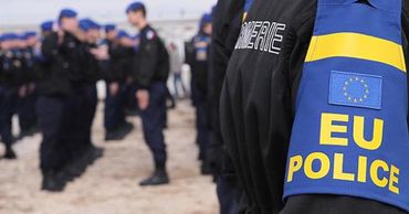 Европол закрыл в понедельник 30 506 доменных имен интернета.