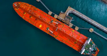 Reuters: Китайские НПЗ хотят закупить нефть из Ирана из-за снижения цен