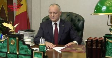 Додон решил «уйти красиво», снизив напоследок пенсионный возраст в Молдове Додон решил «уйти красиво», снизив напоследок пенсионный возраст в Молдове