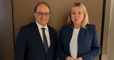 Anca Dragu a discutat la Basel cu noul guvernator al Băncii Franței