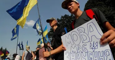 Большинство украинцев поддерживают украинский как единственный госязык
