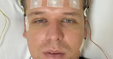 Британец 2 года не спит из-за неизвестной болезни