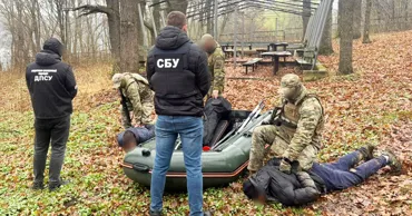 Украинец пытался попасть в Молдову на надувной лодке