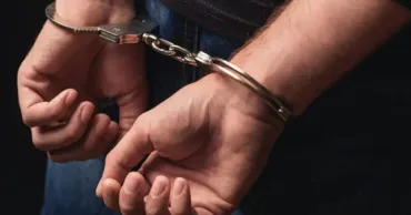Pedeapsa primită de un bărbat care și-a înjunghiat iubita și a lăsat-o fără ajutor