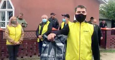 Представителей ПДС не пустили на встречу Додона с избирателями в Фалештском районе.