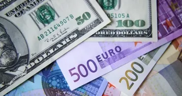 Curs valutar 6 iulie 2026: Cât valorează un euro și un dolar