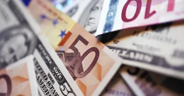 Curs valutar 3 iulie 2026: Cât valorează un euro și un dolar