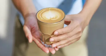 Greșeala făcută când bem cafea: Poate afecta absorbția unui mineral esențial