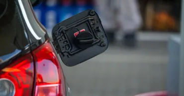 Noi scumpiri la pompă: Cât vor costa benzina și motorina miercuri