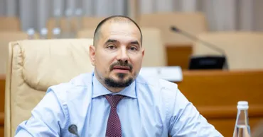 Бузу объяснил зарплаты в НБМ «профессионализмом и добросовестностью сотрудников»