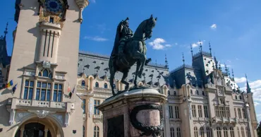 O scrisoare veche de 150 de ani, găsită în timpul restaurării monumentului lui Ștefan cel Mare din Iași