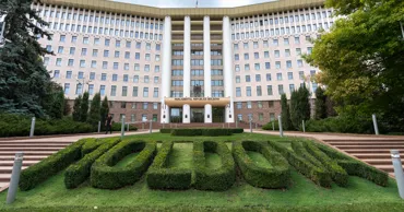 Integrarea în UE, prezentă în doar 8,7% din postările deputaților pe Facebook