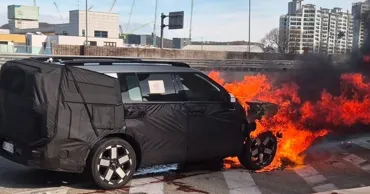 Hyundai investighează cauza incendiului produs la un vehicul Santa Fe utilizat pentru testare