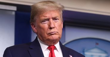 Сенат США перенес процесс по импичменту Трампа.