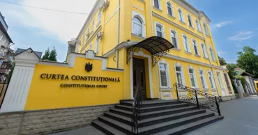 КС отклонил жалобу Зубика на его включение в список партнёров Плахотнюка