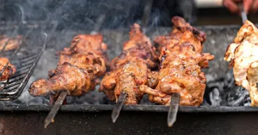 Un turist britanic a ajuns să achite 2.000 de dolari pe un kebab în loc de 13 dolari în Brazilia
