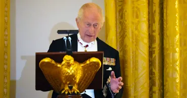 Чарльз ІІІ пошутил над Трампом: Вы бы разговаривали на французском