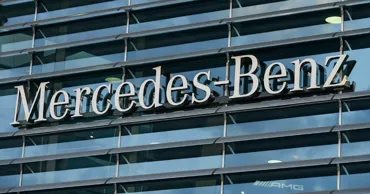 Mercedes-Benz продал все салоны в Берлине