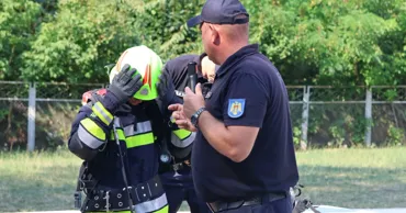Peste 100 de copii, instruiți de polițiștii și salvatorii din Căușeni