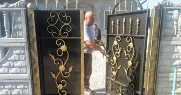 Un bărbat care s-a opus să dea mită unui ofițer de poliție așteaptă de șase ani să i se facă dreptate