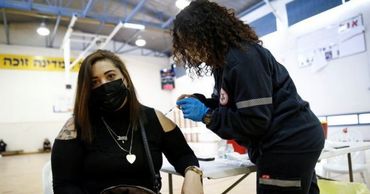 Почти 3 миллиона израильтян уже получили две дозы вакцины от COVID-19.