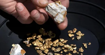 Afganistanul oferă SUA acces la resurse minerale de 1 trilion de dolari